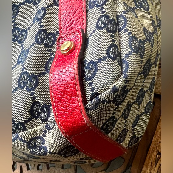 Gucci GG Canvas Pelham Shoulder Bag with Red leather trim - Picture 6 of 12